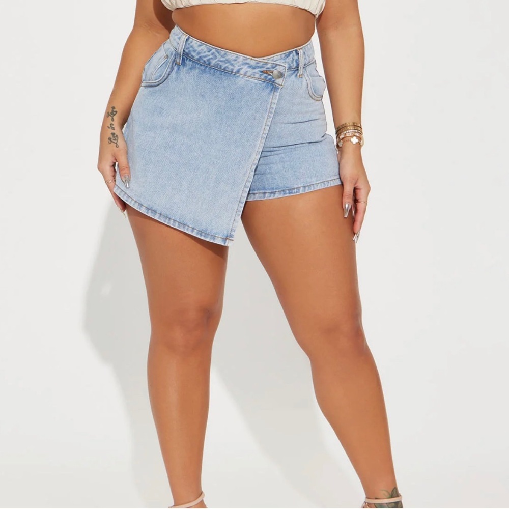 Fashion nova skort